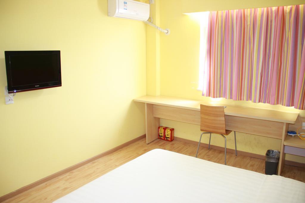 7Days Inn Guangzhou Zhongda North Gate Square Esterno foto