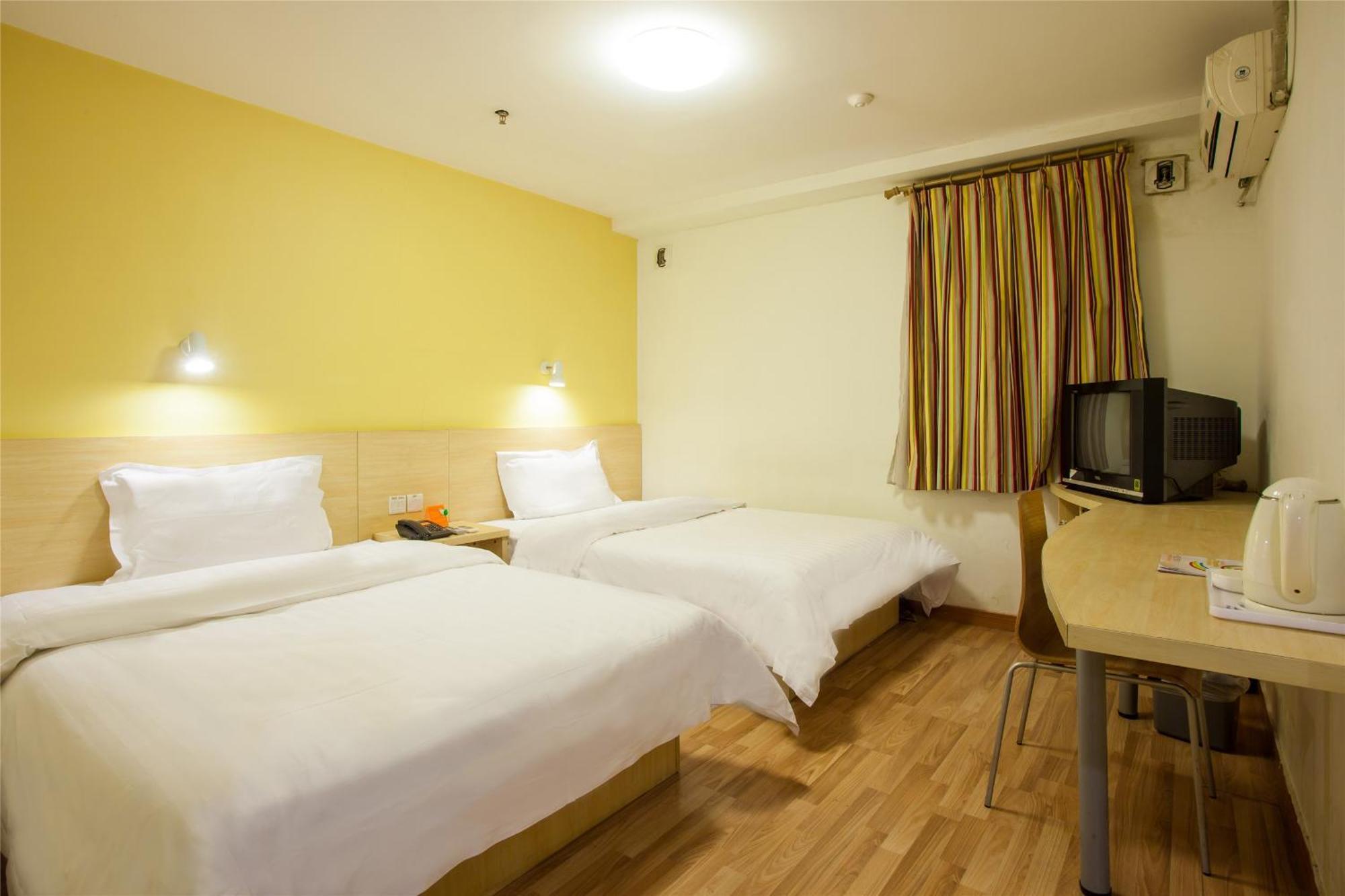 7Days Inn Guangzhou Zhongda North Gate Square Esterno foto