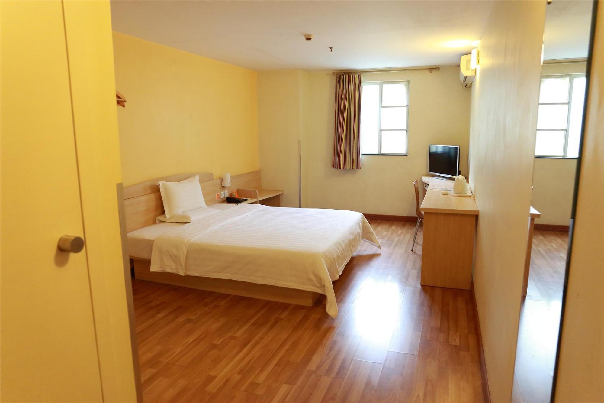 7Days Inn Guangzhou Zhongda North Gate Square Esterno foto