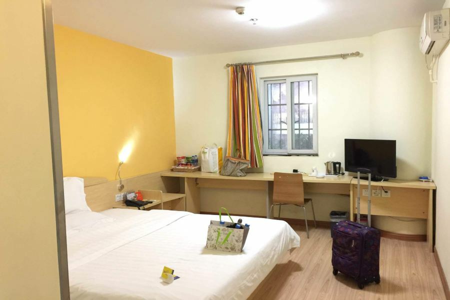 7Days Inn Guangzhou Zhongda North Gate Square Esterno foto